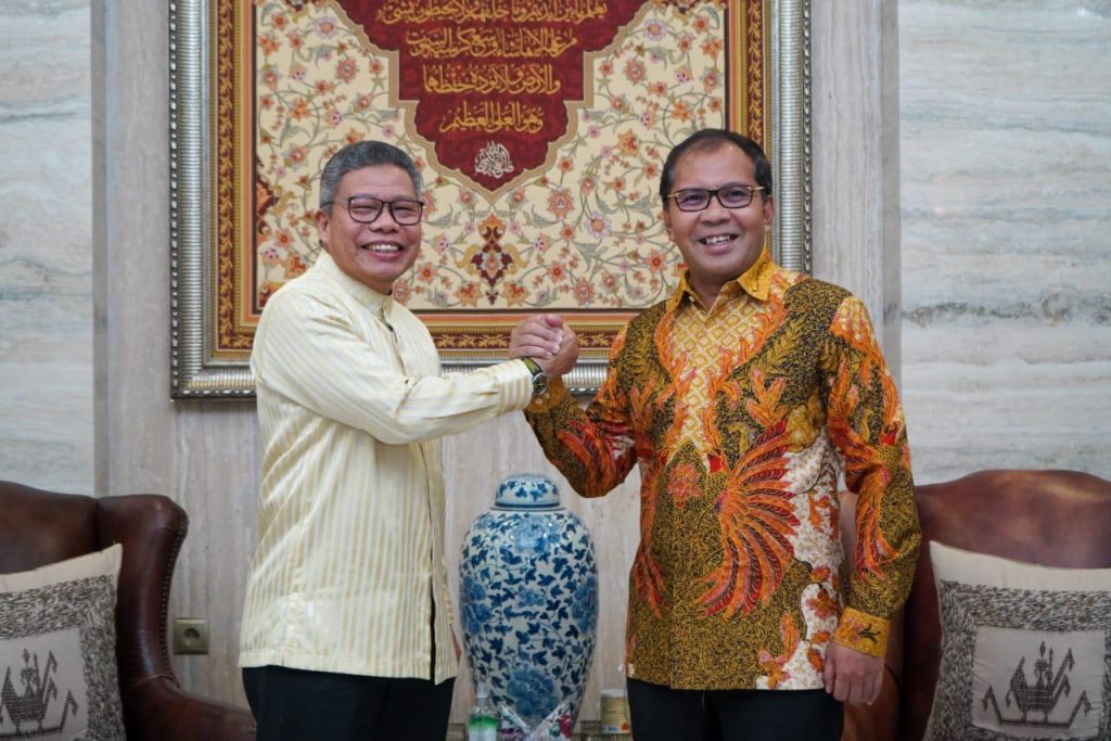 Sinyal Pilgub Sulsel? Taufan Pawe-Danny Pomanto Bertemu