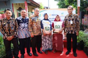 Wali Kota Makassar Lepas Penyaluran Bantuan Beras ke 45 Ribu KPM