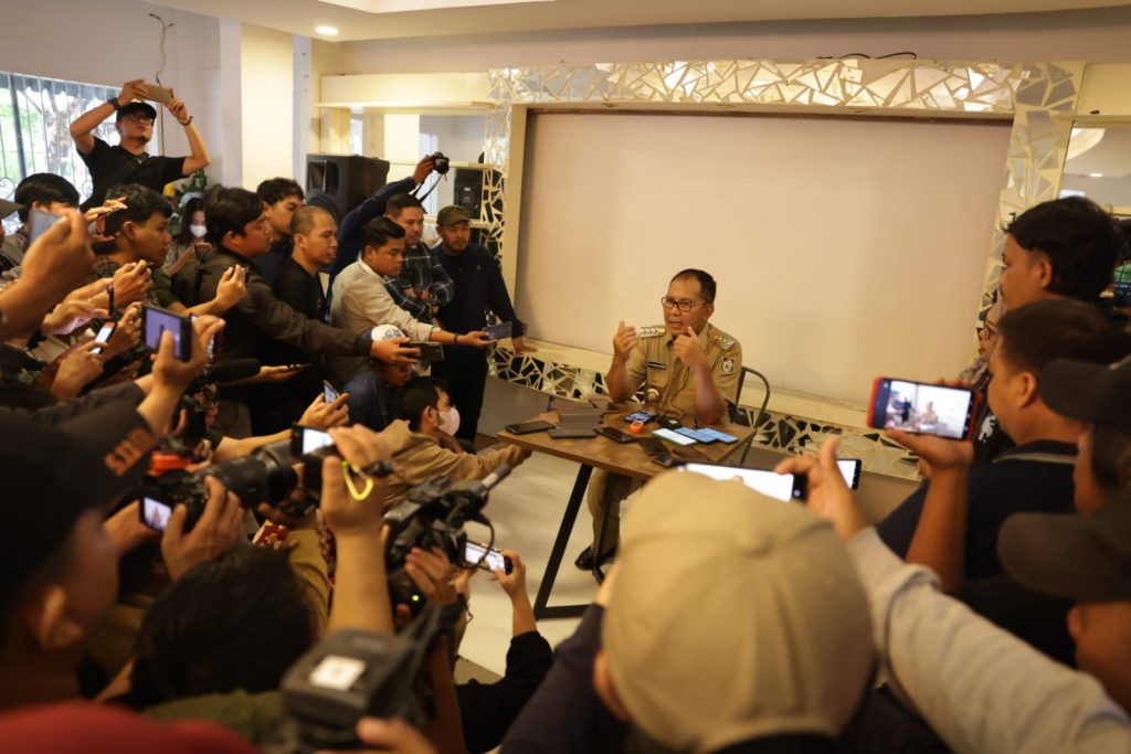 Mundur dari NasDem, Danny Pomanto Tetap Jalin Hubungan Kerja yang Baik dengan Fatmawati