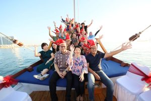 Danny Pomanto Bangun Keakraban dengan Pejabat Singapura di Atas Kapal Pinisi