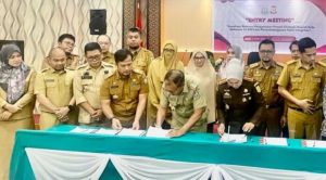 Kepala Dinas PU Teken Pakta Integritas Pengawalan Proyek Strategis Bersama Kejari Makassar