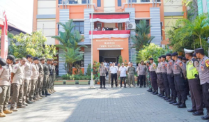 Camat Rappocini Bersama Tim Gabungan Pemkot Makassar Tertibkan Bangunan Barang Milik Daerah