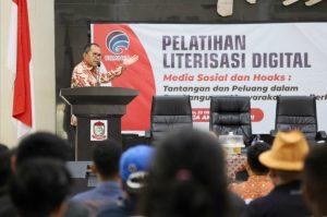 Jadi Pembicara, Danny Pomanto Minta Masyarakat Pandai Kelola Informasi di Media Sosial