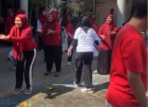 Peringati HUT ke-78 RI, Dinsos Kota Makassar Gelar Aneka Perlombaan