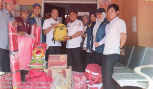 Dinsos Makassar Salurkan Bantuan Bagi Korban Kebakaran di Kelurahan Patitingaloang