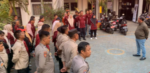 Dinsos Makassar Bersama Tim Kumal Lakukan Apel Persiapan Patroli Razia WTS dan Waria