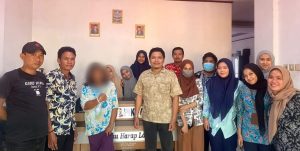 Dinsos Makassar Kembalikan Orang Terlantar ke Keluarganya