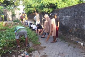 Warga Tamamaung Kecamatan Panakkukang Gotong Royong Bersihkan Lingkungan di Hari Sabtu