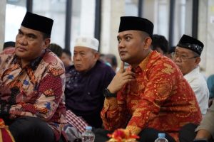 Camat Ujung Pandang Bersama Jajaran Ikuti Tabligh Akbar