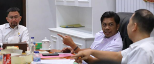 Sekretaris Bapenda Hadiri Undangan Rakor TAPD di Ruang Sekda Makassar