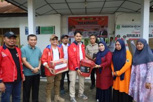 Warga Siwa Berterimakasih kepada Pemkot Makassar dan IKA Unhas Atas Bantuan Kemanusiaan