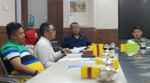 Sekretaris Bapenda Hadiri Rapat Monitoring dan Evaluasi SKPD Kota Makassar Triwulan II Tahun Anggaran 2024