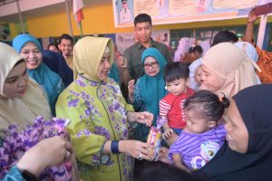 Indira Tinjau Gerakan Intervensi Serentak Pencegahan Stunting di Posyandu Kecamatan Tamalanrea