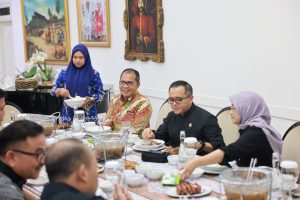 Menpan RB, Danny Pomanto dan Adnan Dinner Bareng di Rujab Bupati Gowa