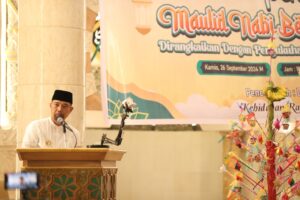 Pjs Wali Kota Makassar Buka Peringatan Maulid Nabi dan Kukuhkan Pengurus Remaja Masjid Raya