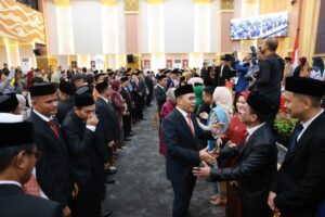 Sumpah Jabatan Anggota DPRD, Danny Pomanto Tekankan Kepentingan Publik dan Sukseskan Pilkada Serentak