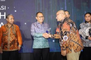 Keren! Wali Kota Makassar Danny Pomanto Raih Penghargaan Apresiasi Tokoh 2024 oleh Tempo Media