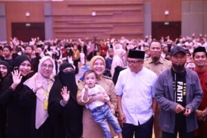 Wakil Wali Kota Makassar Aliyah Mustika Ilham Dinobatkan Sebagai Bunda Yatim