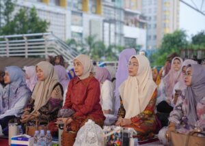 Melinda Aksa Hadiri Buka Bersama Anak Panti Asuhan dan BKMT