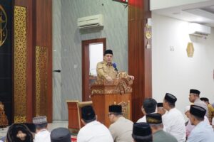 Safari Ramadan di Masjid Nurul Azis, Wali Kota Munafri Ajak Warga Jaga Keamanan dan Ketertiban Kota