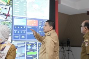 Munafri Tinjau War Room, Ingin Tingkatkan Keamanan Lorong Lewat Pantauan CCTV