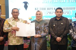 Munafri Usul Bantuan Subsidi Listrik Bagi Warga Pulau Masuk Rekomendasi Muskomwil Luar Biasa APEKSI Komwil VI