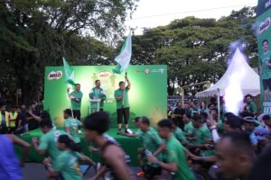 Wali Kota Munafri Ikut Semarakkan Fun Run MAIR 2025 di Makassar
