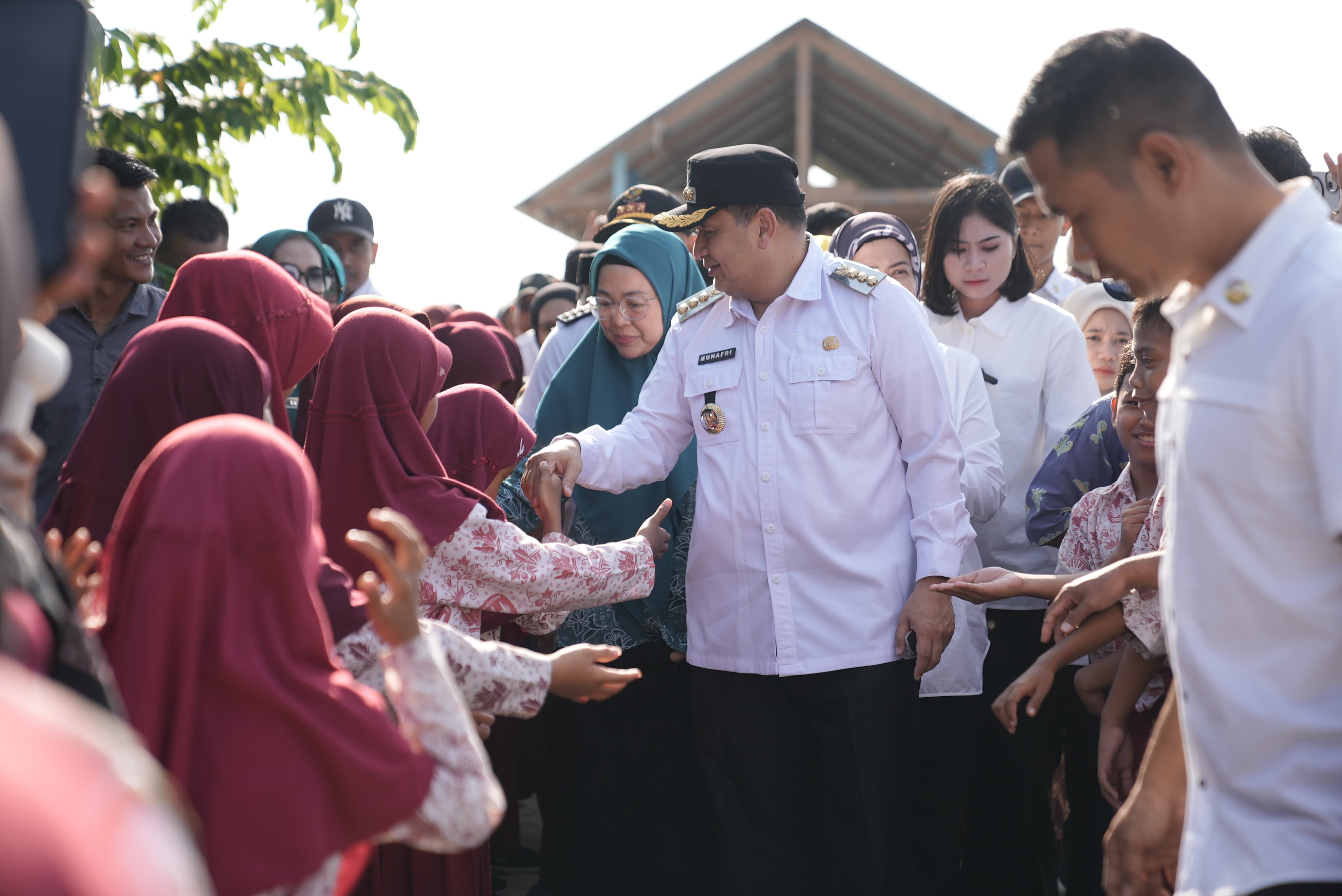 Penuhi Janji Kampanye, Munafri dan Aliyah Silaturahmi ke Masyarakat Pulau