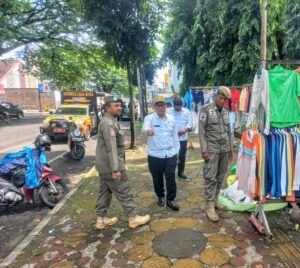 Pemkot Makassar Bersih-Bersih Pedagang Kaki Lima, Tiga Titik di Mariso