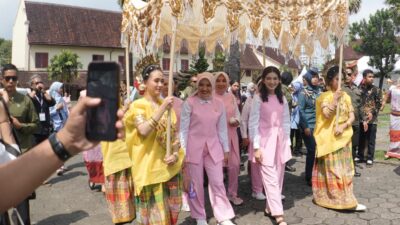 Selvi Ananda ke Makassar, Wali Kota Makassar – Wawali dan Ketua PKK Dampingi dalam Misi Lestarikan Budaya