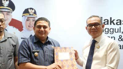 Kejari Bongkar Aset Kendaraan Tak Bertuan, 49 Randis Resmi Diserahkan ke Pemkot