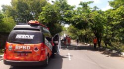 Tiang Listrik Tumbang di Metro Tanjung Bunga, Satu Korban Dilarikan ke Rumah Sakit