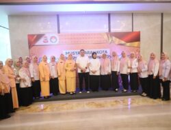 Munafri – Aliyah Motivasi Keluarga Dharma Wanita, Bangun Kepercayaan, Jaga Komunikasi, Kuatkan Keluarga