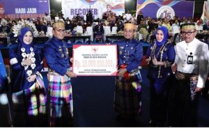 Pemprov Sulsel Serahkan Bantuan untuk Makassar, RPH Keciprat Rp10 Miliar