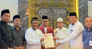 Camat Juliaman Bersyukur, Masjid di Panambungan Terima Sertipikat dari Kementerian Agama