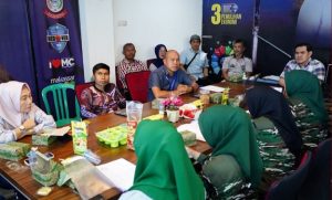 Pemerintah Kecamatan Mamajang Rapat Evaluasi Retribusi Persampahan Triwulan Ketiga