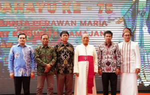 Camat Mamajang Hadiri Perayaan 75 Tahun Paroki Santa Perawan Maria Diangkat ke Surga