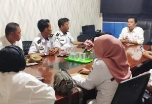 Camat Mariso Gelar Rapat Bahas Air Bersih dan HUT Makassar