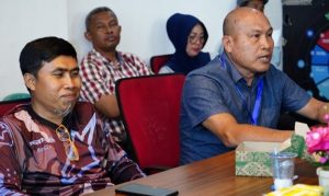 Sekcam, Kepala Kebersihan Dan Para Lurah Ikuti Rakor Pemerintah Kecamatan Mamajang