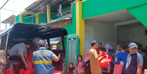 Dinas Sosial Kota Makassar Salurkan Bantuan Bagi Warga Terdampak Kebakaran di Kecamatan Tamalate