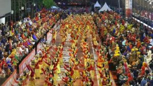 Camat Ujung Pandang Beserta Rombongan Meriahkan ‘Karnaval Budaya’ HUT Kota Makassar