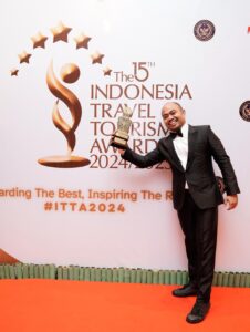 Kepala Dispar Makassar Raih Penghargaan Tokoh Muda Pariwisata Indonesia Timur