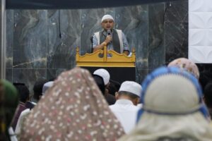 Salat Subuh di Maccini Sombala, Wali Kota Makassar Tekankan Pentingnya Keharmonisan Masyarakat