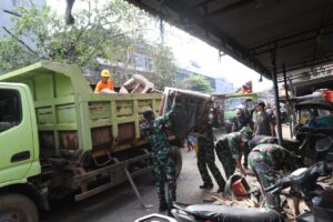 Warga Apresiasi Karya Bakti Kodim 1408 Makassar, Pasar Terong Kini Lebih Bersih dan Tertata
