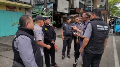 Perumda Parkir Makassar Sapu Bersih Parkir Ilegal di Mamajang