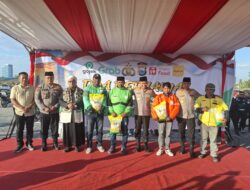 Doa Bersama Komunitas Ojol dan Polda Sulsel Serukan Perdamaian di Makassar