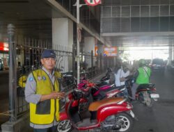 Perumda Parkir Makassar Turunkan Satgas, Tertibkan Parkir Liar di Bawah Terowongan Mal Ramayana