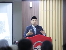 Munafri Ajak Generasi Muda Rawat Bahasa di Tengah Arus Global