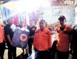 Warga Terdampak Angin Kencang di Wajo Terima Bantuan Darurat