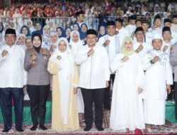 Munafri-Aliyah Bersama Ribuan Warga Semarakkan Maulid Akbar Pesisir di Paotere